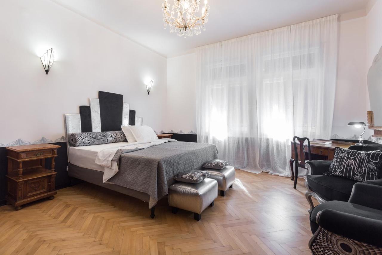 La Casa Di Gatsby Lusso In Pieno Centro Con Parcheggio Daire Gorizia Dış mekan fotoğraf